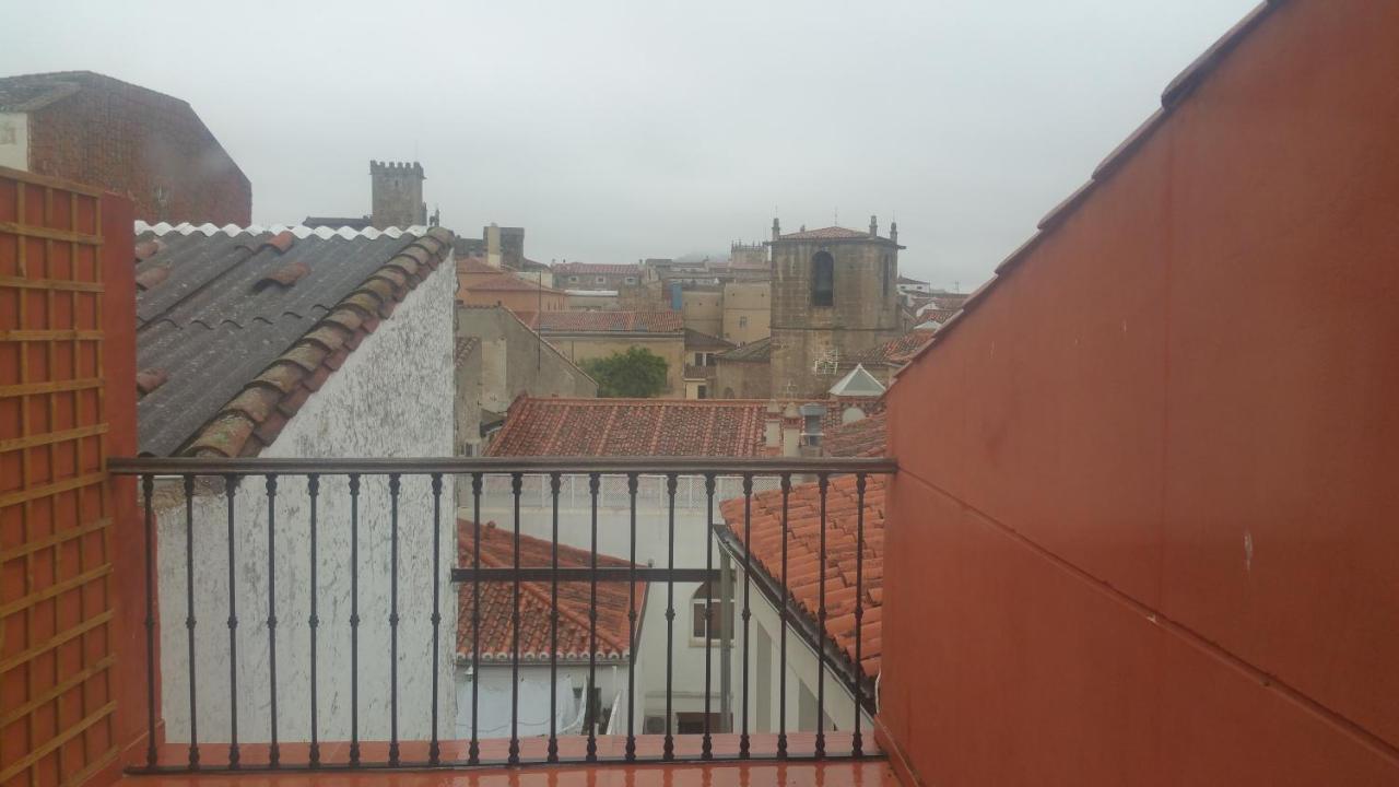 Atico Duplex Zona Monumental Apartment Caceres Bagian luar foto