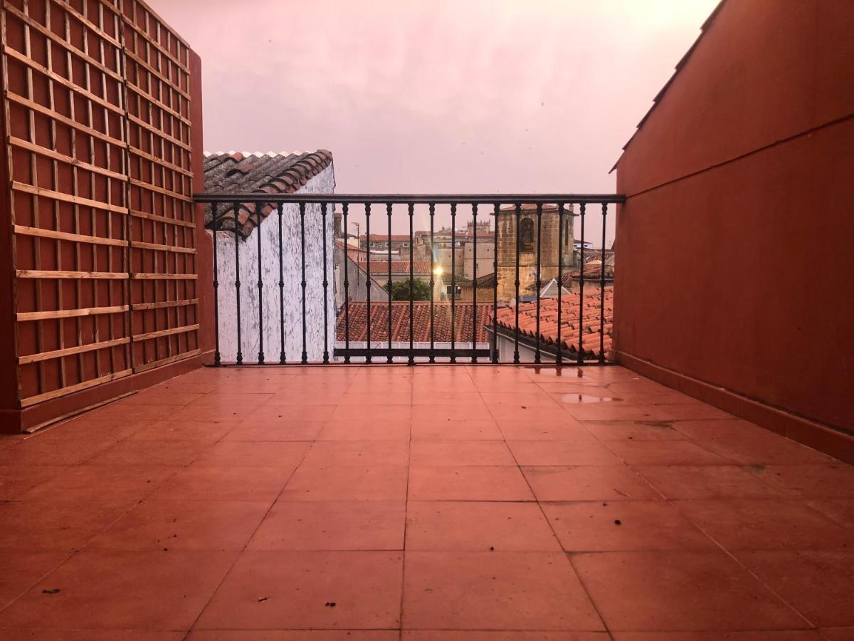 Atico Duplex Zona Monumental Apartment Caceres Bagian luar foto